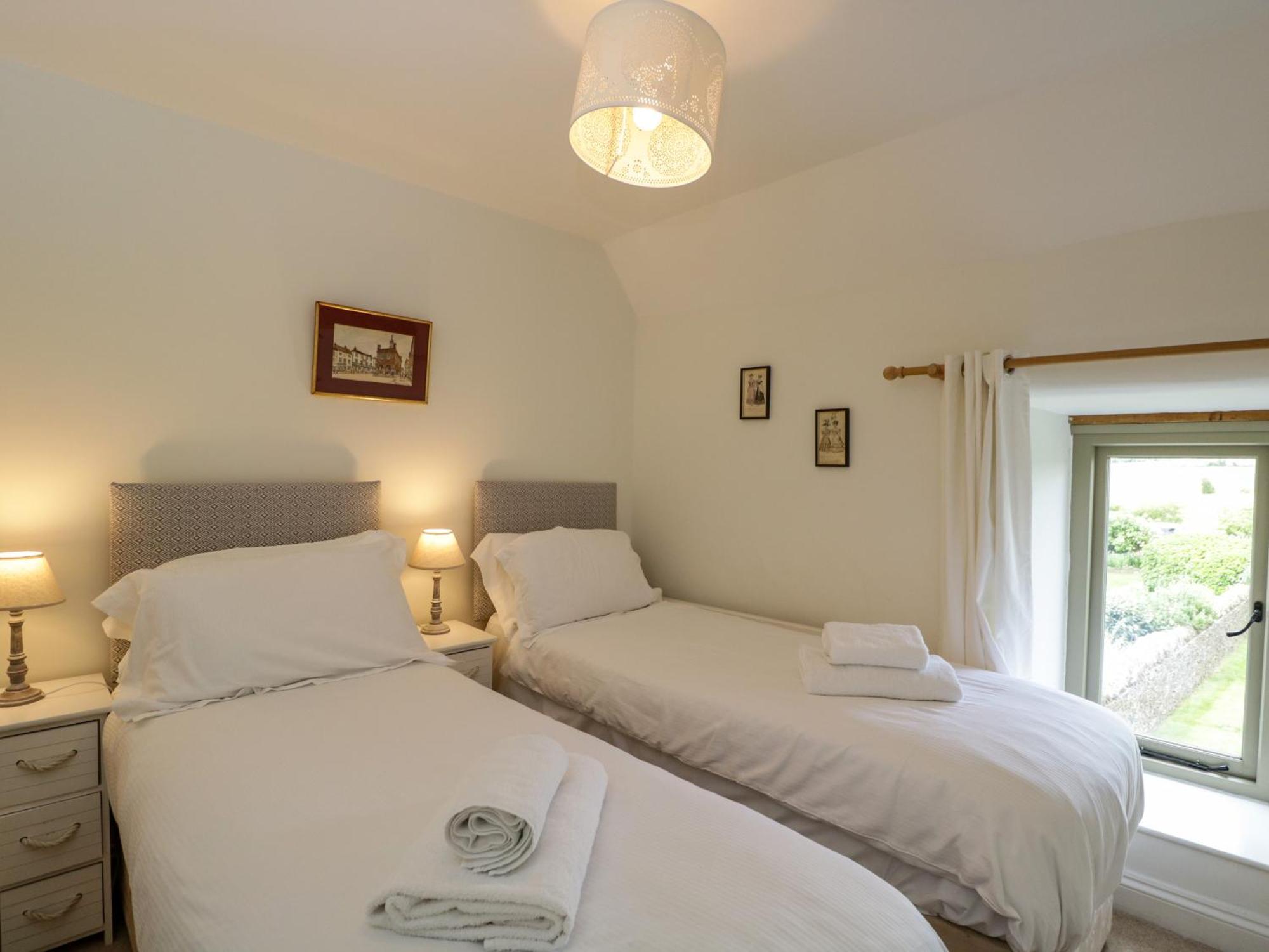 Little Owl Barn Villa เบอร์ฟอร์ด ภายนอก รูปภาพ