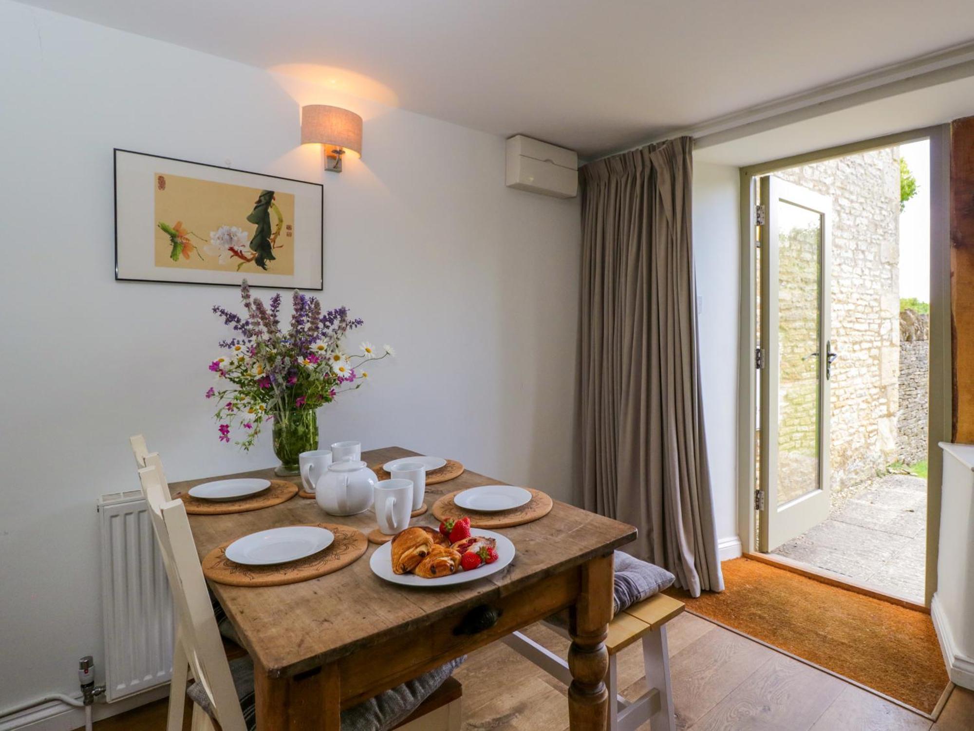 Little Owl Barn Villa เบอร์ฟอร์ด ภายนอก รูปภาพ
